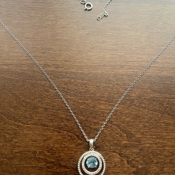 Pendant - Picture 3 of 3